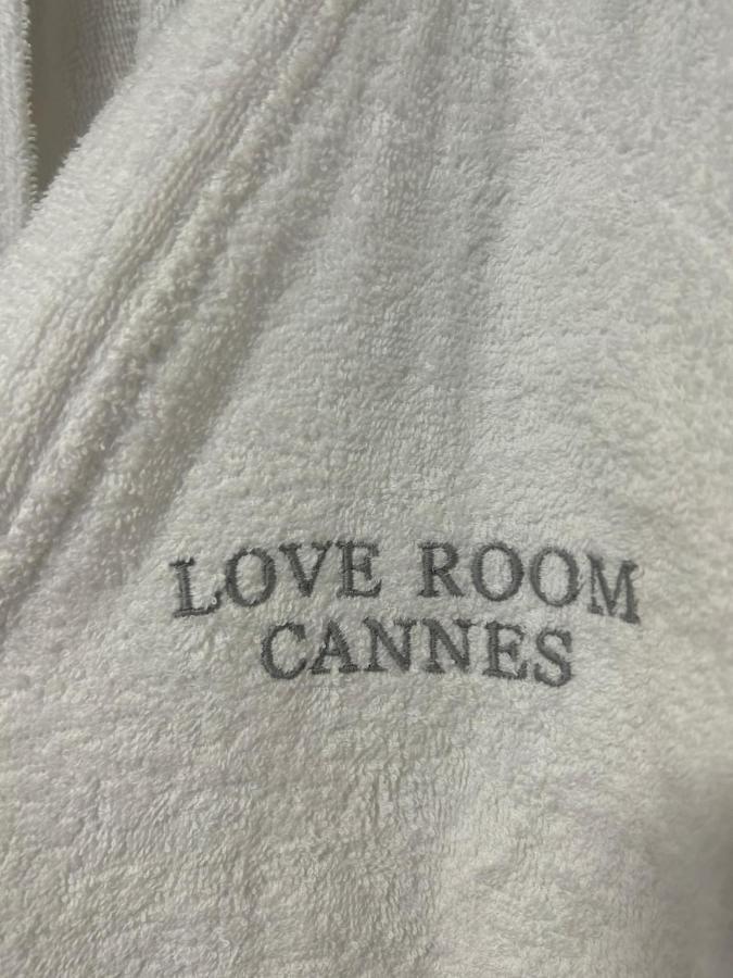 Love Room A Cannes - Appartement 25M2 Pour 2 Personnes Avec Un Jacuzzi Prive Exterior photo