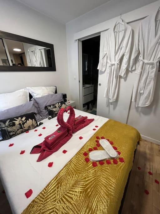 Love Room A Cannes - Appartement 25M2 Pour 2 Personnes Avec Un Jacuzzi Prive Exterior photo